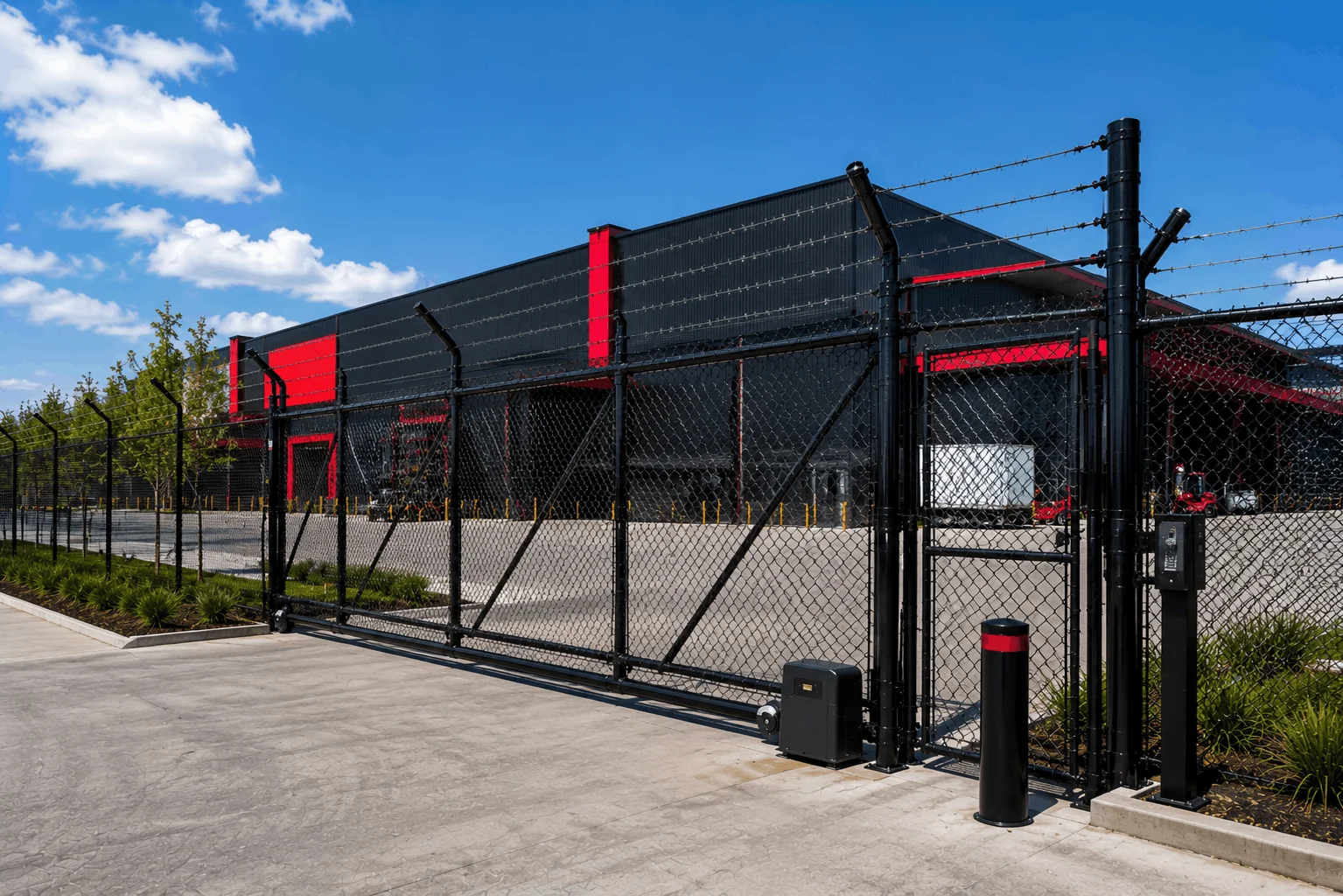 Chain link security fencing for commercial projects