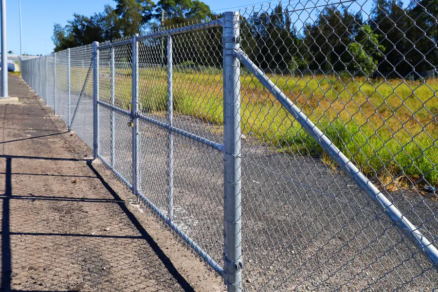 Long-run galvanised boundary for a rural property, image 1