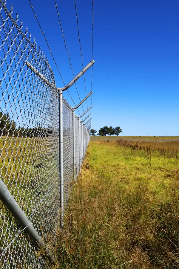 Long-run galvanised boundary for a rural property, image 4
